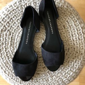 Chinese Laundry 🌸 Open Toe Black Flats
